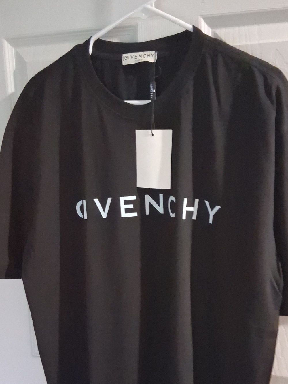 NWT Mens Givenchy Black T-Shirt with White Logo Size XL - Picture 3 of 5